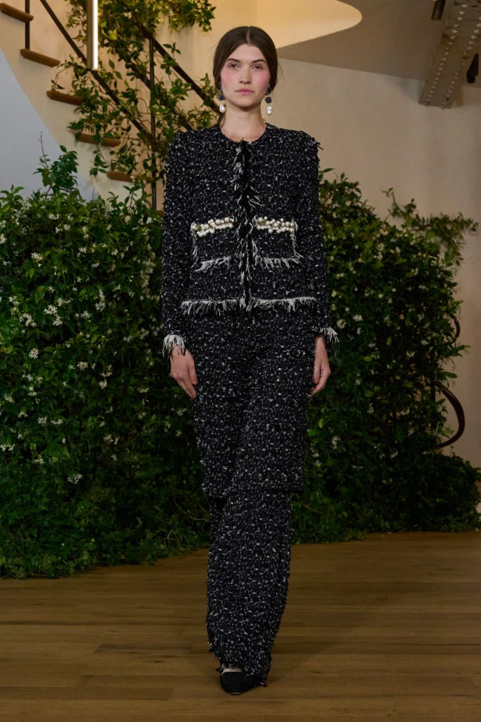 Julie de Libran 2025/26秋冬高级定制秀 - Couture Fall 2025