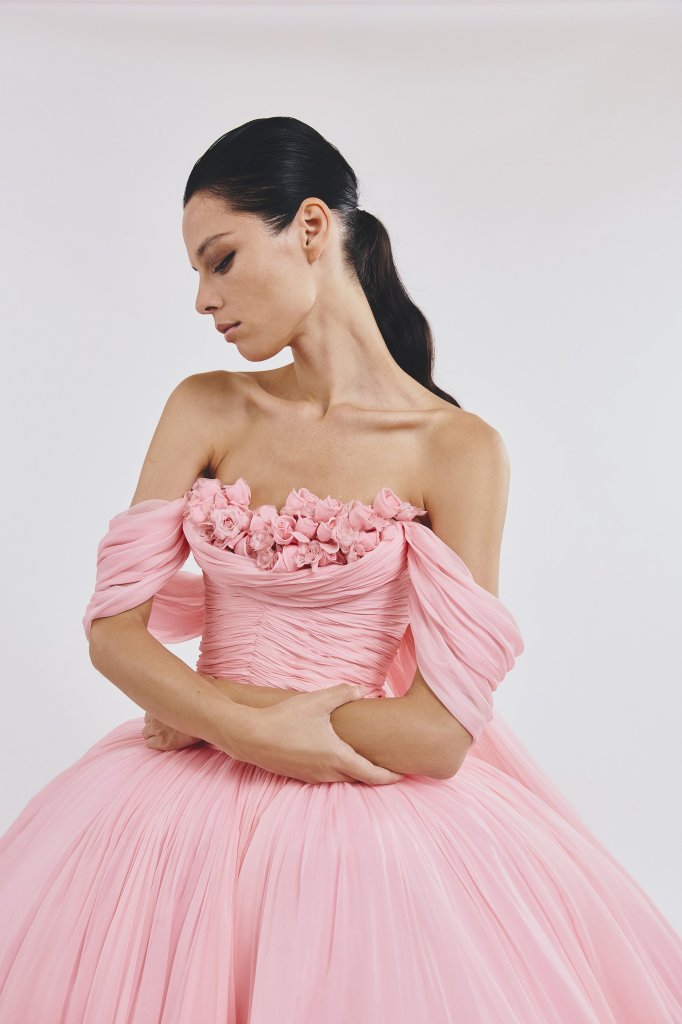 詹巴迪斯塔·瓦利 Giambattista Valli 2025/26秋冬高级定制Lookbook