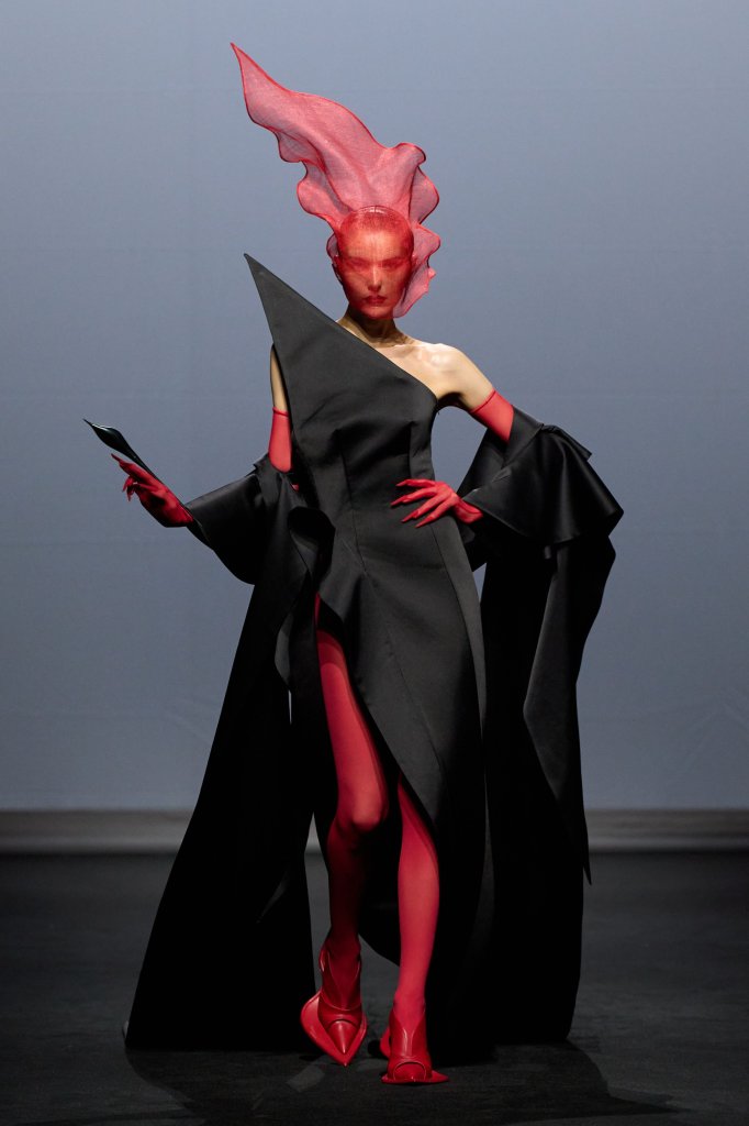 Robert Wun 2025/26秋冬高级定制秀 - Couture Fall 2025