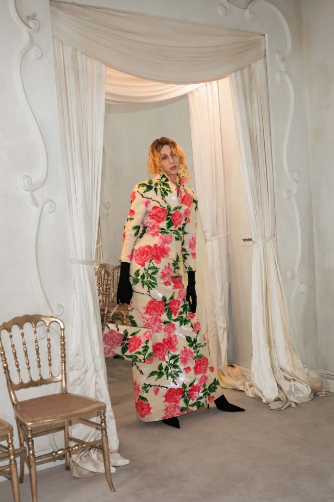 巴黎世家 Balenciaga 2025/26秋冬高级定制秀(后台妆容) - Couture Fall 2025