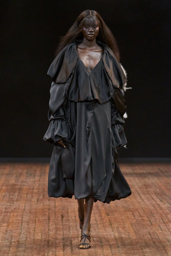维果罗夫 Viktor & Rolf 2025/26秋冬高级定制秀 - Couture Fall 2025