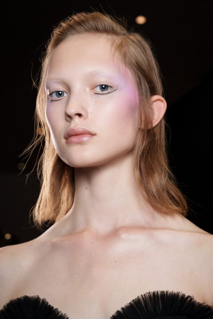 ArdAzAei 2025/26秋冬高级定制秀(后台妆容) - Couture Fall 2025