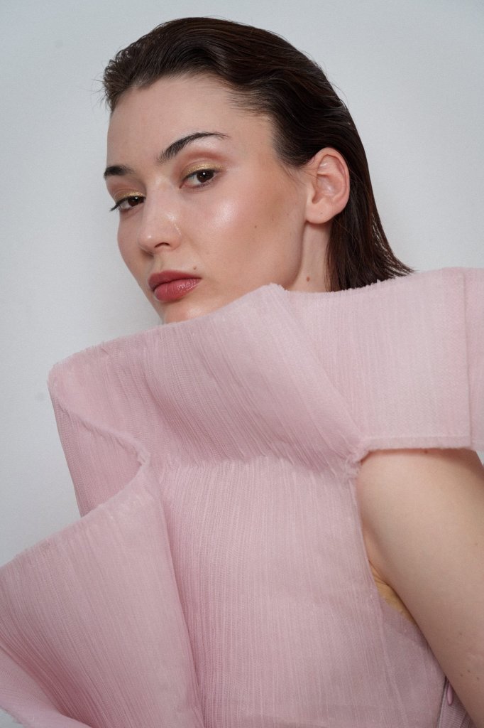 拉米·阿里 Rami Al Ali 2025/26秋冬高级定制秀(后台妆容) - Couture Fall 2025