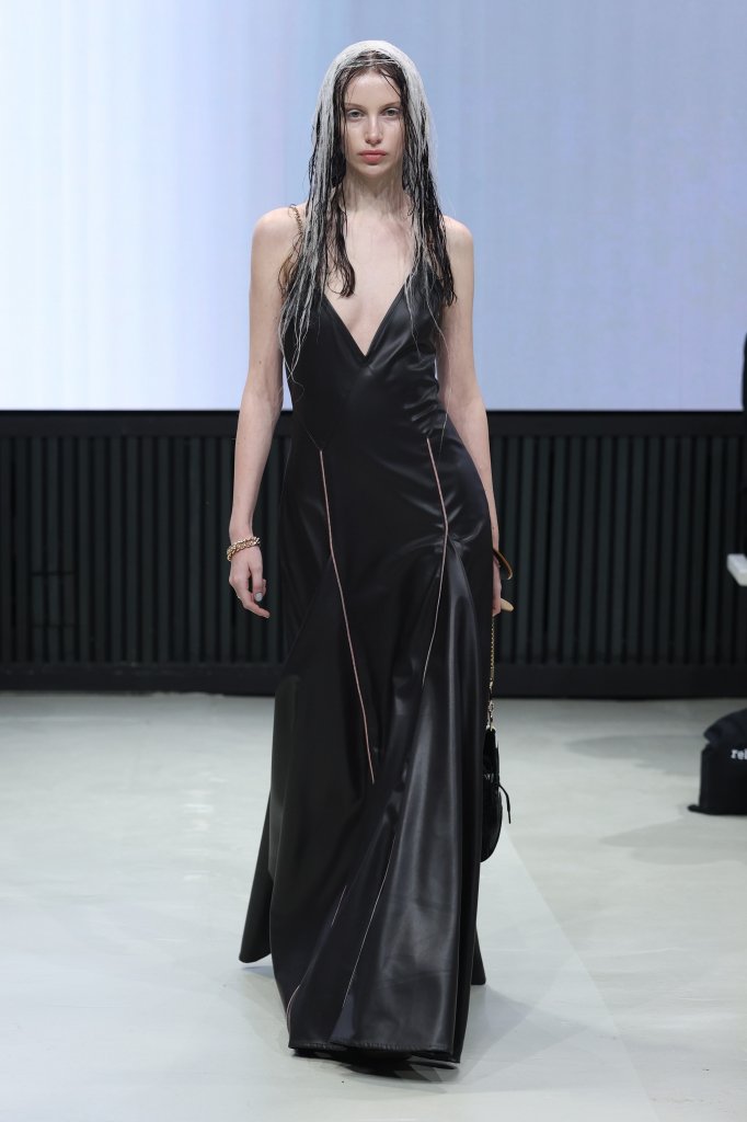 Rebekka Ruétz 2025/26秋冬高级成衣秀 - Berlin Fall 2025