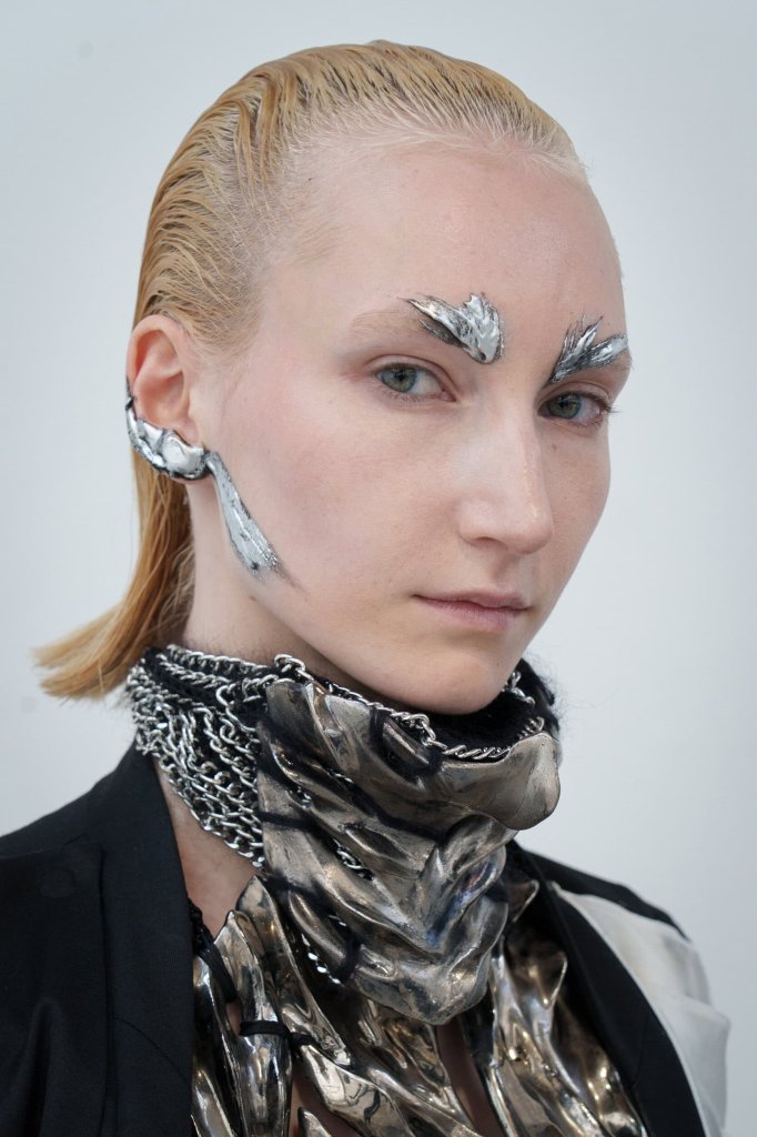 Yuima Nakazato 2025/26秋冬高级定制秀(后台妆容) - Couture Fall 2025