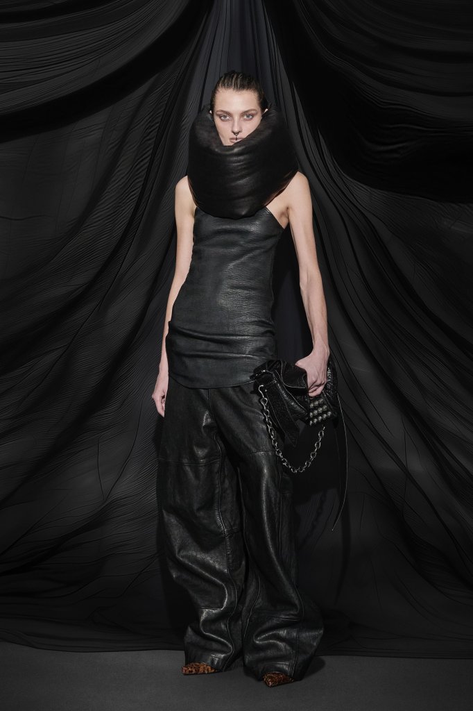 亚历山大·王 Alexander Wang 2025/26秋冬高级成衣Lookbook