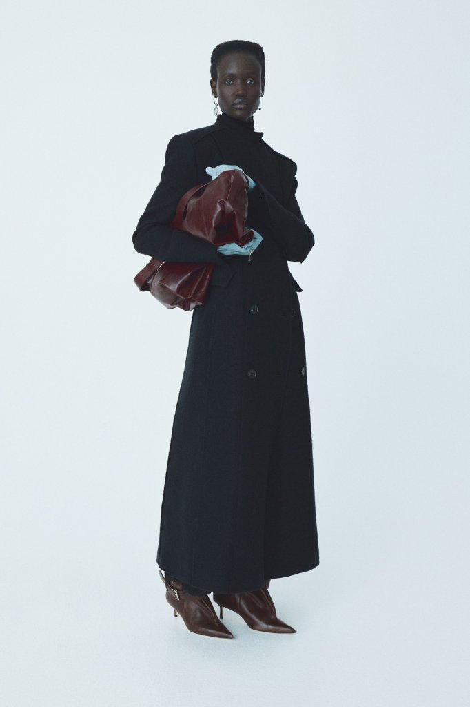 H&M Studio 2025/26秋冬高级成衣Lookbook