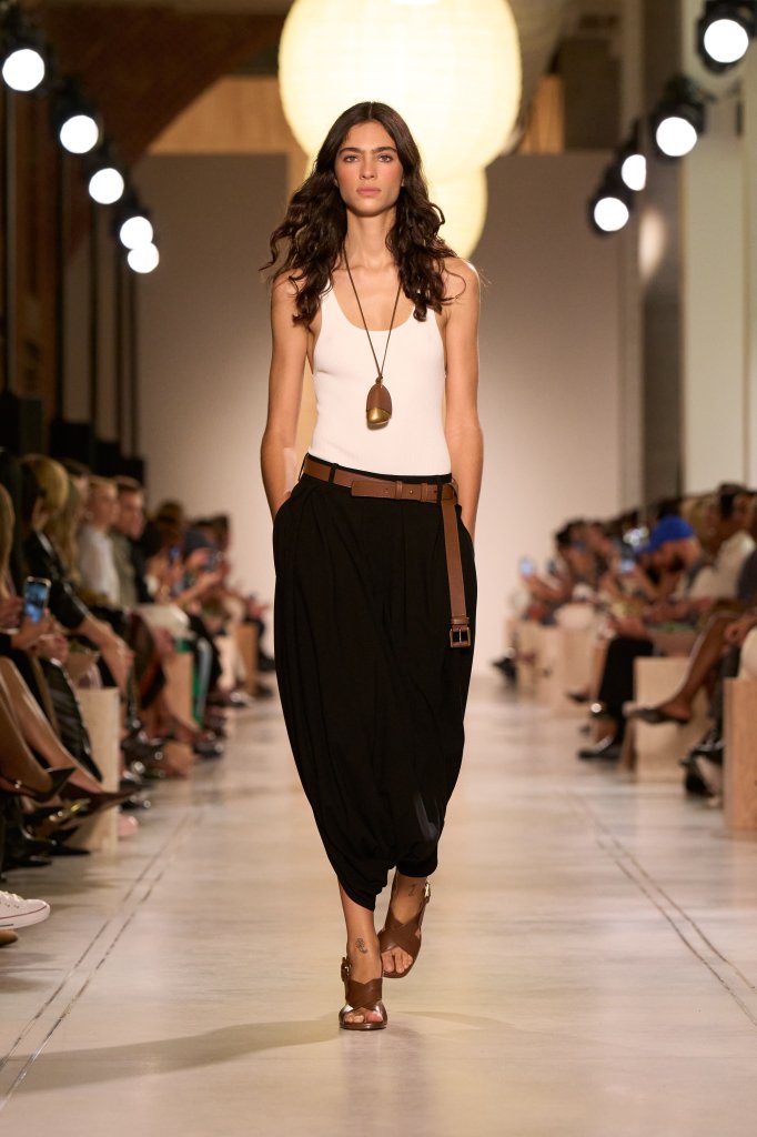 迈克高仕 Michael Kors Collection 2026春夏高级成衣秀 - New York Spring 2026