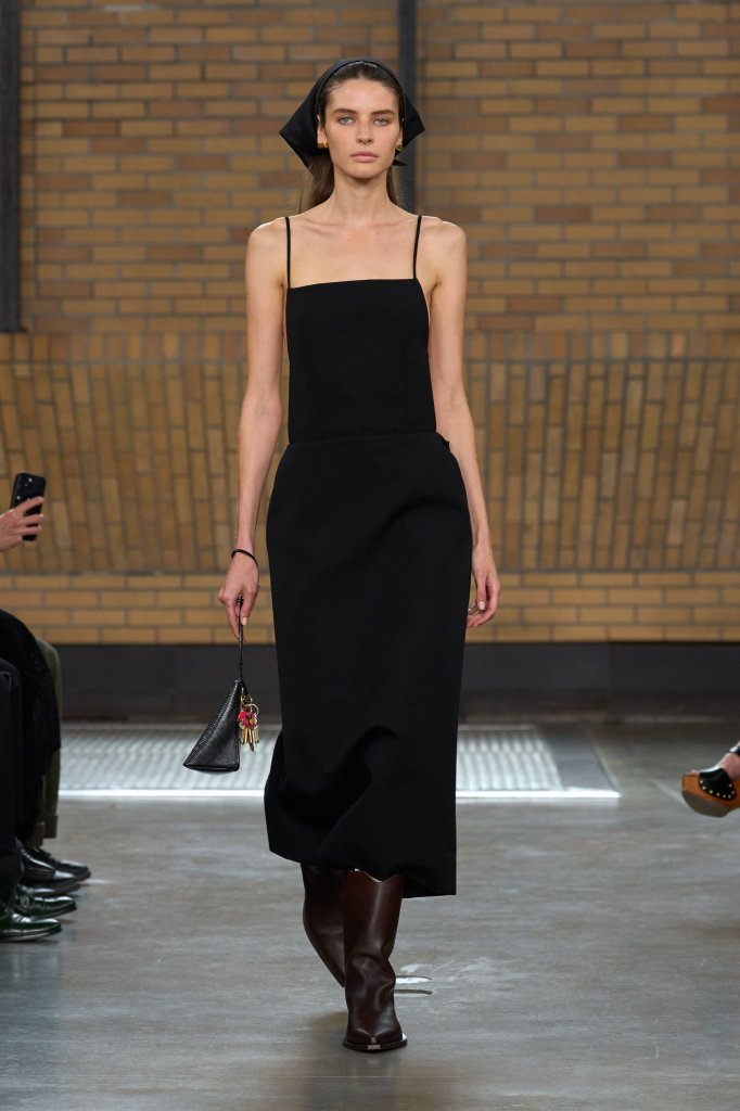 卡尔文.克莱恩 Calvin Klein Collection 2026春夏高级成衣秀 - New York Spring 2026