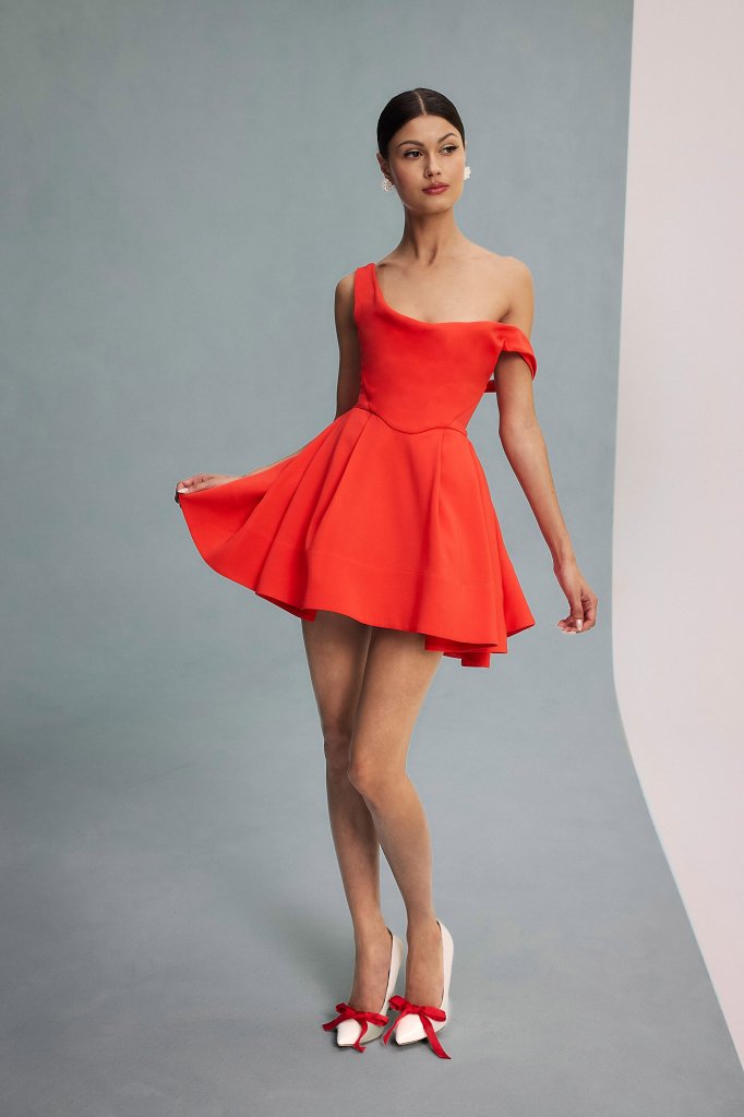 爱丽丝+奥利维亚 Alice + Olivia 2026春夏高级成衣Lookbook