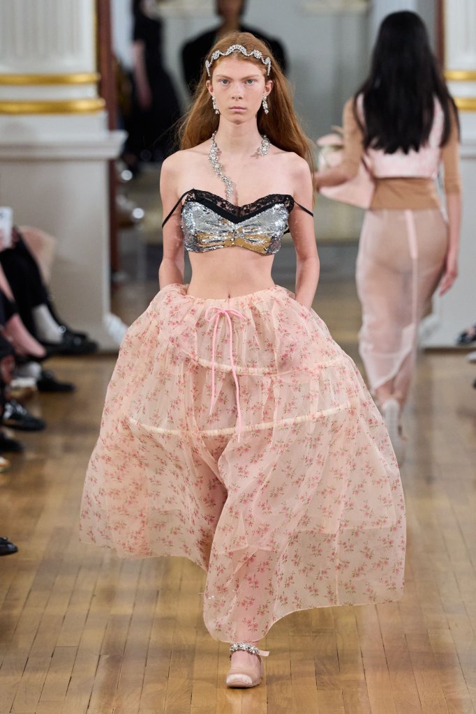 西蒙娜·罗莎 Simone Rocha 2026春夏高级成衣秀 - London Spring 2026