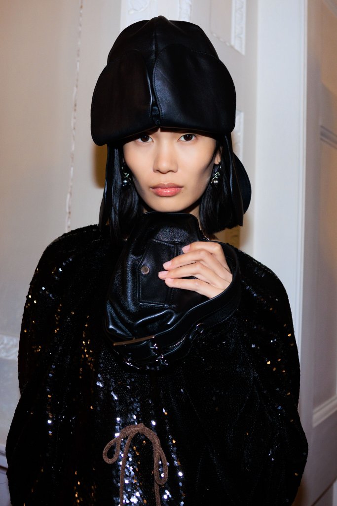 西蒙娜·罗莎 Simone Rocha 2026春夏高级成衣秀(后台妆容) - London Spring 2026