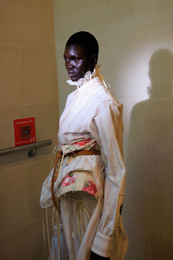 艾尔丹姆 Erdem 2026春夏高级成衣秀(后台妆容) - London Spring 2026