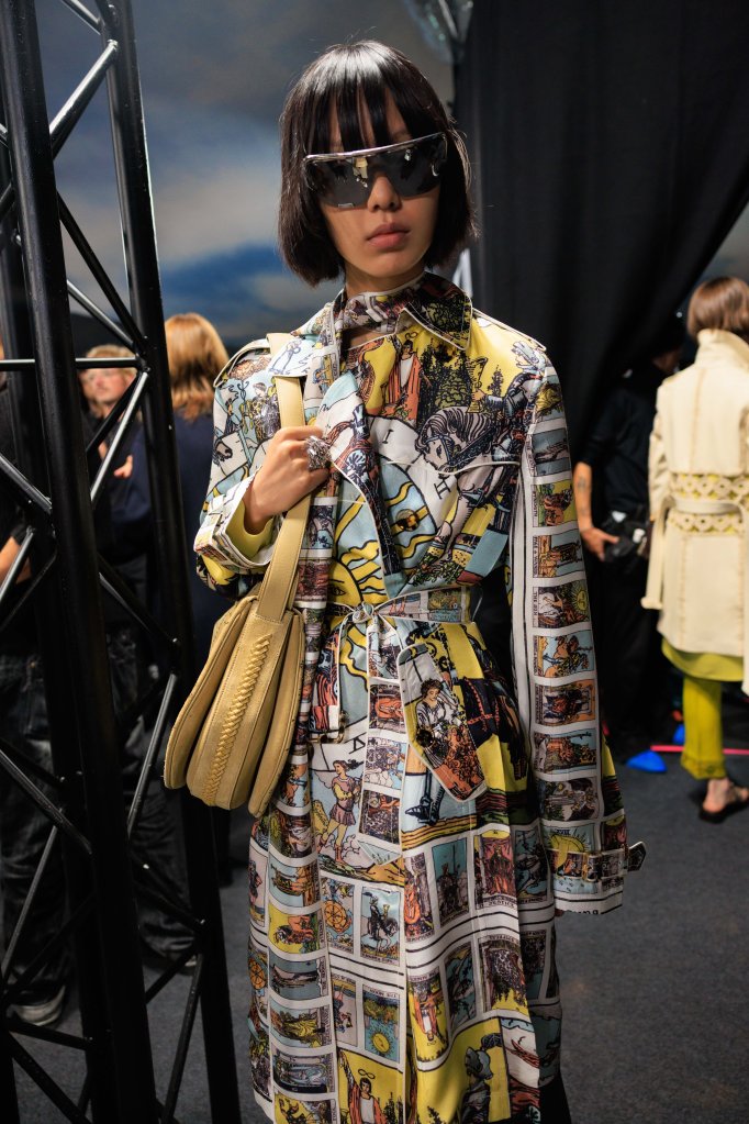 巴宝莉 Burberry 2026春夏高级成衣秀(后台妆容) - London Spring 2026