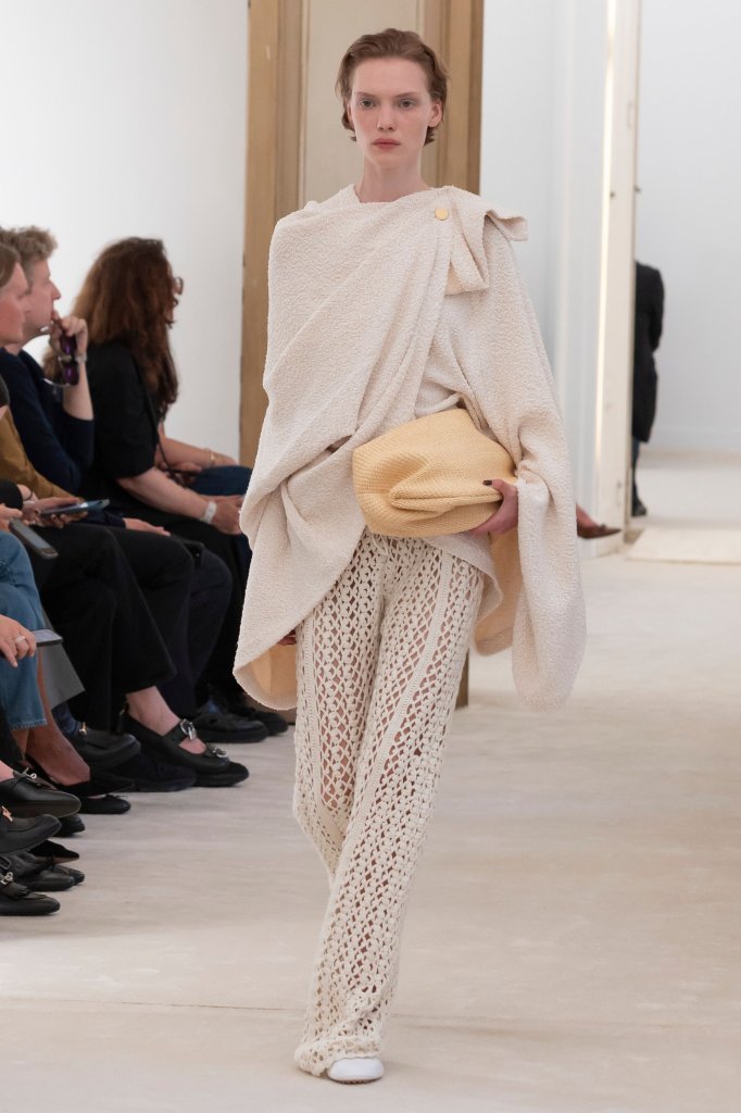 阿尔伯特-菲尔蒂 Alberta Ferretti 2026春夏高级成衣秀 - Milan Spring 2026
