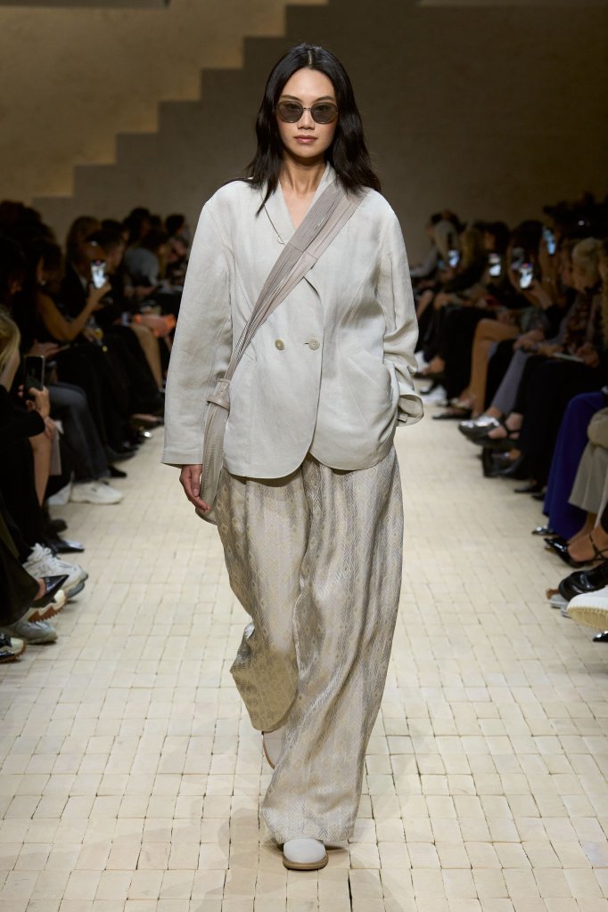 安普里奥·阿玛尼 Emporio Armani 2026春夏高级成衣秀 - Milan Spring 2026