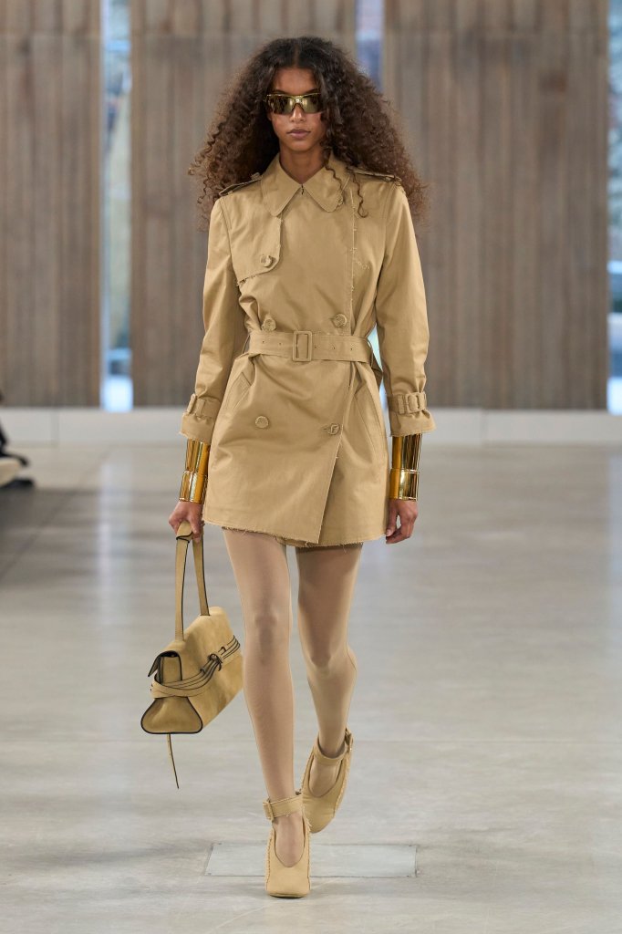 莫斯奇诺 Moschino 2026春夏高级成衣秀 - Milan Spring 2026