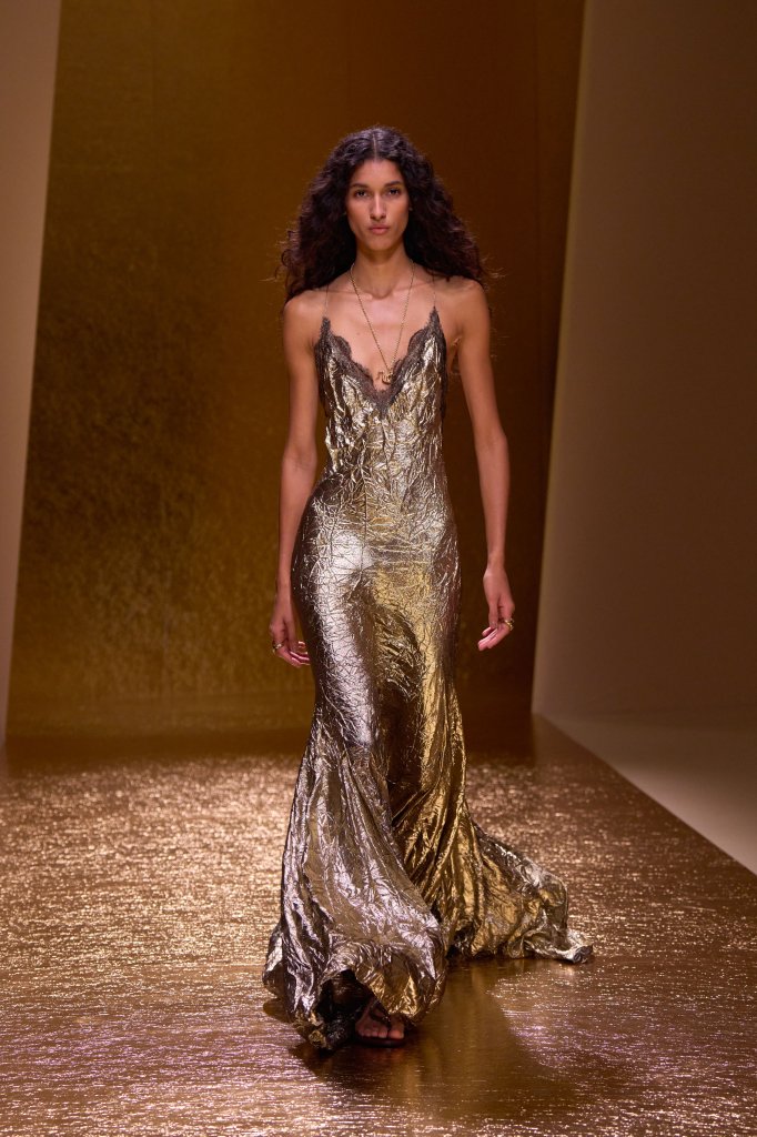 罗伯特&middot;卡沃利 Roberto Cavalli 2026春夏高级成衣秀 - Milan Spring 2026