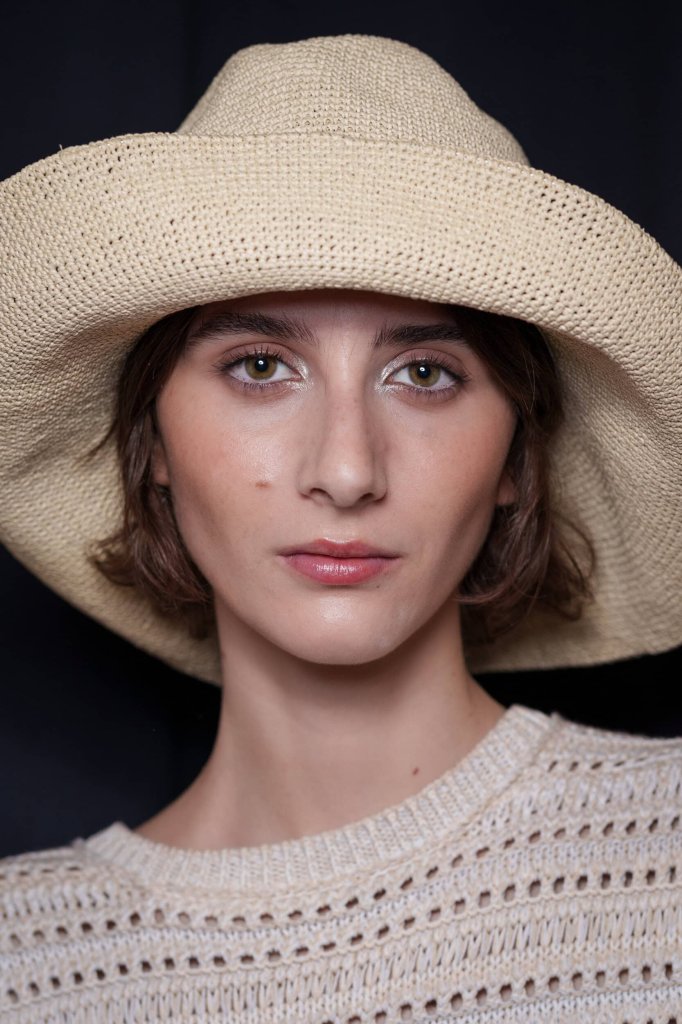 安普里奥·阿玛尼 Emporio Armani 2026春夏高级成衣秀(后台妆容) - Milan Spring 2026