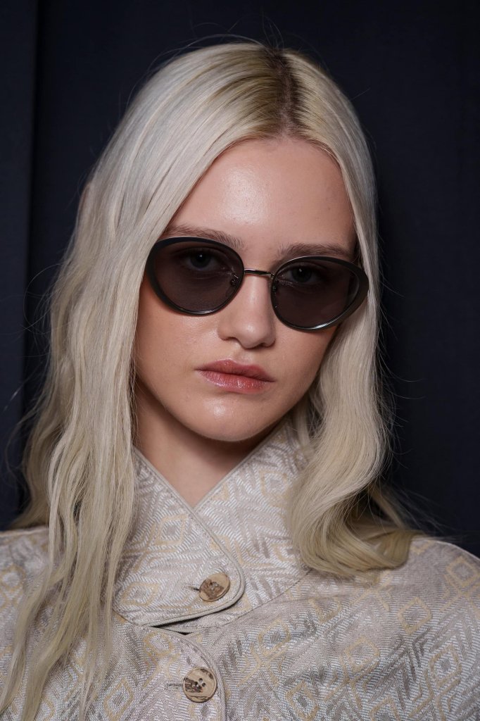 安普里奥·阿玛尼 Emporio Armani 2026春夏高级成衣秀(后台妆容) - Milan Spring 2026