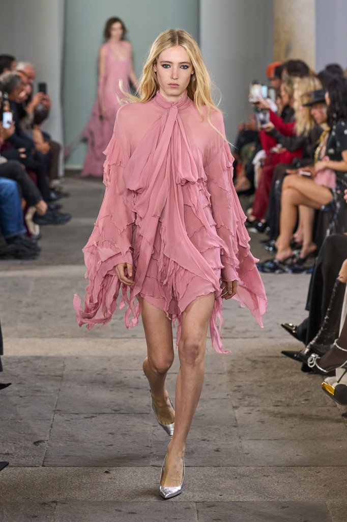 蓝色情人 Blumarine 2026春夏高级成衣秀 - Milan Spring 2026