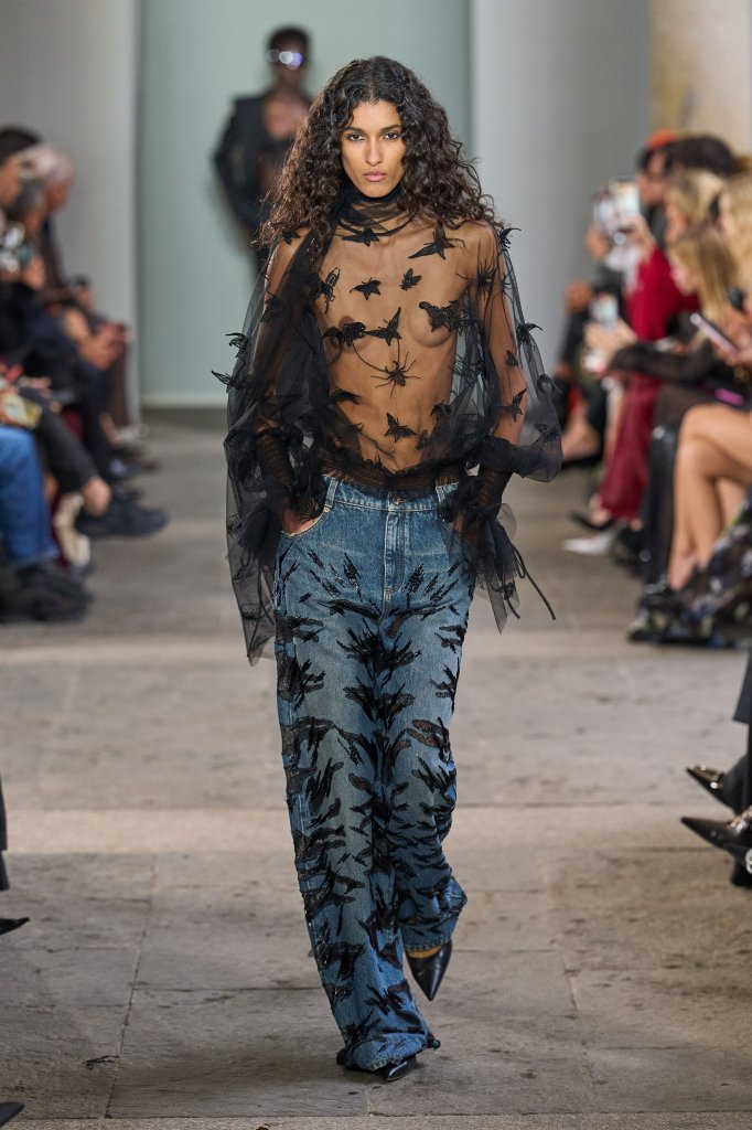 蓝色情人 Blumarine 2026春夏高级成衣秀 - Milan Spring 2026