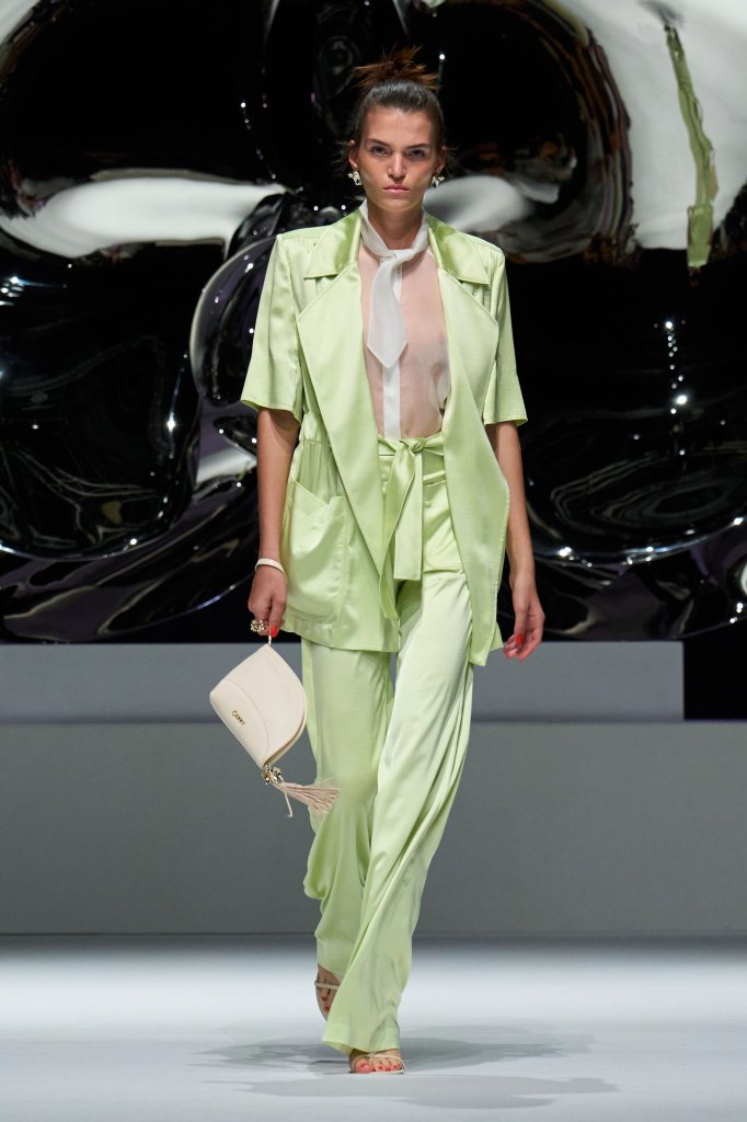 珍尼 Genny 2026春夏高级成衣秀 - Milan Spring 2026