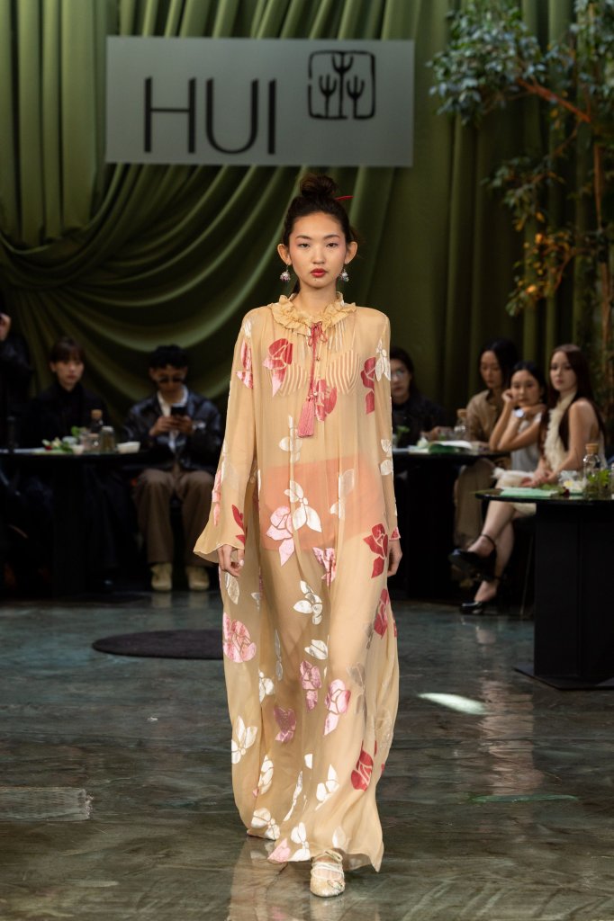 赵卉洲 HUI 2026春夏高级成衣秀 - Milan Spring 2026