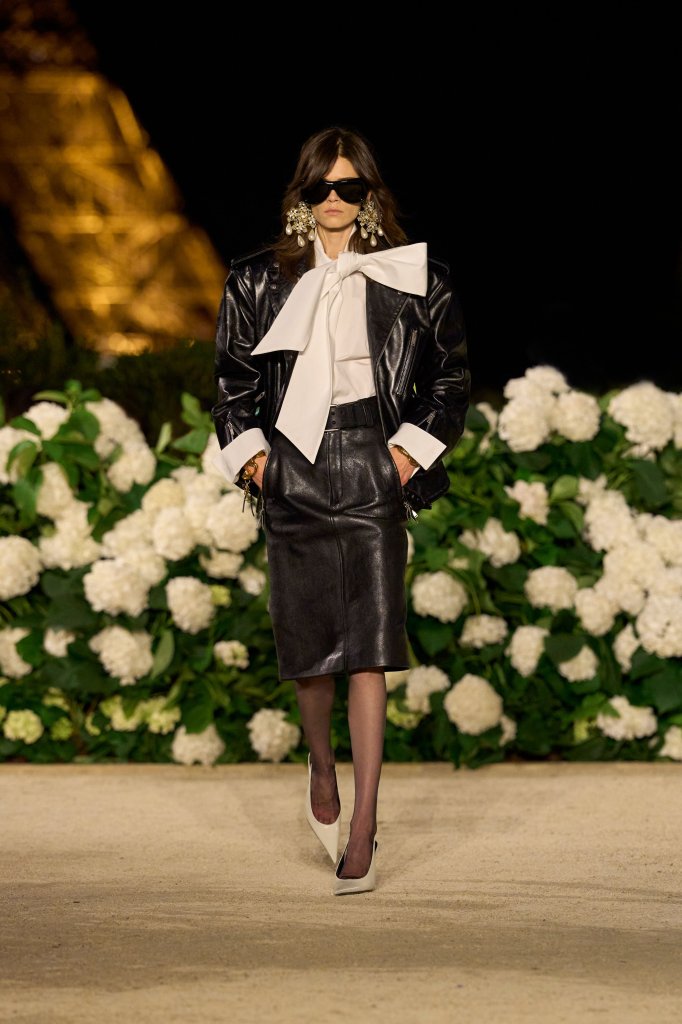 圣罗兰 Saint Laurent 2026春夏高级成衣秀 - Paris Spring 2026