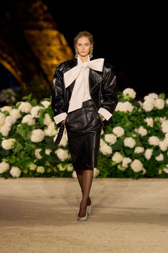 圣罗兰 Saint Laurent 2026春夏高级成衣秀 - Paris Spring 2026