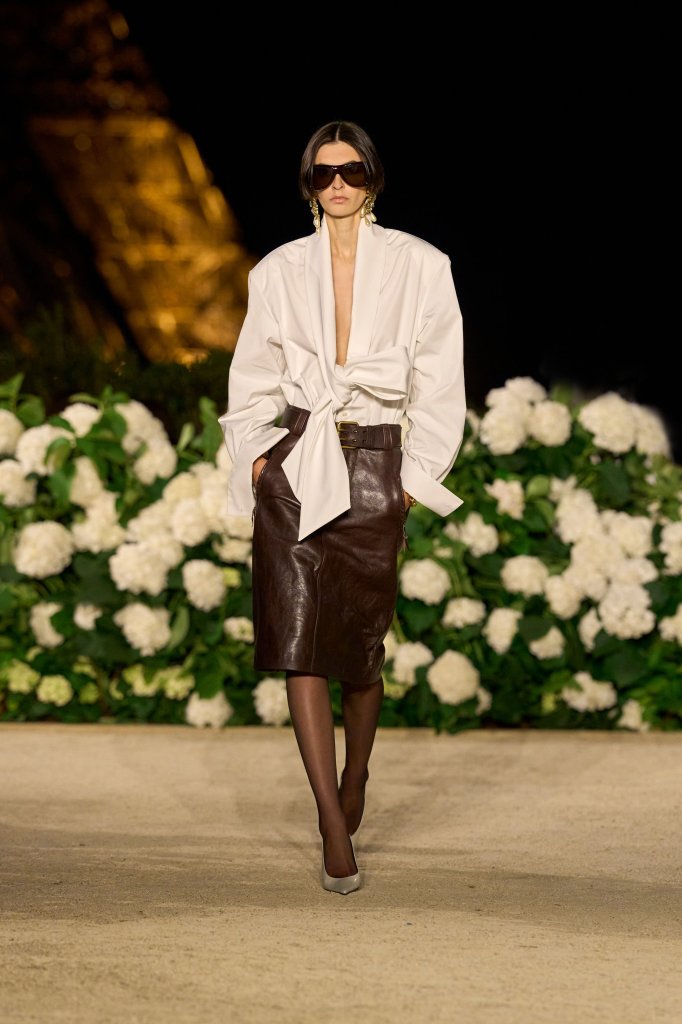 圣罗兰 Saint Laurent 2026春夏高级成衣秀 - Paris Spring 2026
