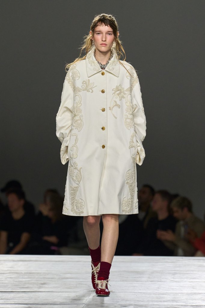 德赖斯·范诺顿 Dries Van Noten 2026春夏高级成衣秀 - Paris Spring 2026