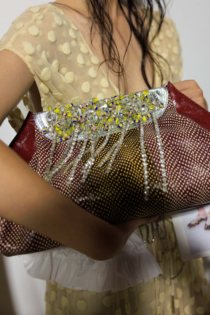 德赖斯·范诺顿 Dries Van Noten 2026春夏高级成衣秀(后台妆容) - Paris Spring 2026