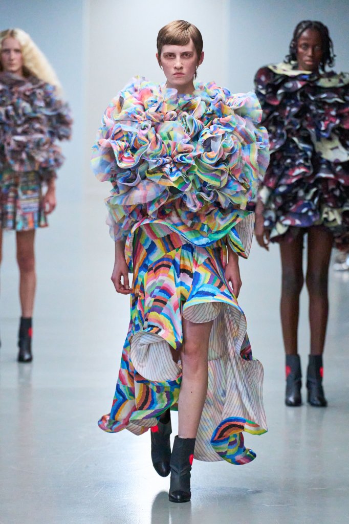 Anrealage 2026春夏高级成衣秀 - Paris Spring 2026