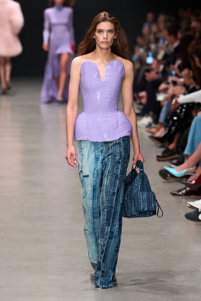 斯特拉·麦卡特尼 Stella McCartney 2026春夏高级成衣秀 - Paris Spring 2026