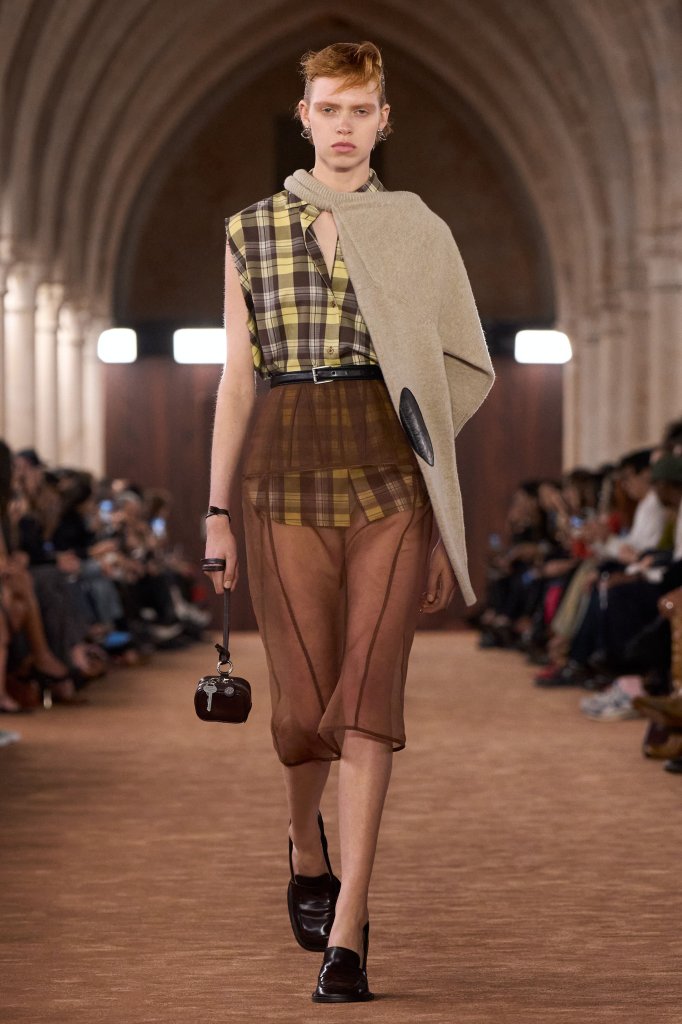 艾克妮 Acne Studios 2026春夏高级成衣秀 - Paris Spring 2026