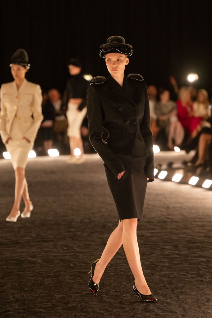 夏帕瑞丽 Schiaparelli 2026春夏高级成衣秀 - Paris Spring 2026