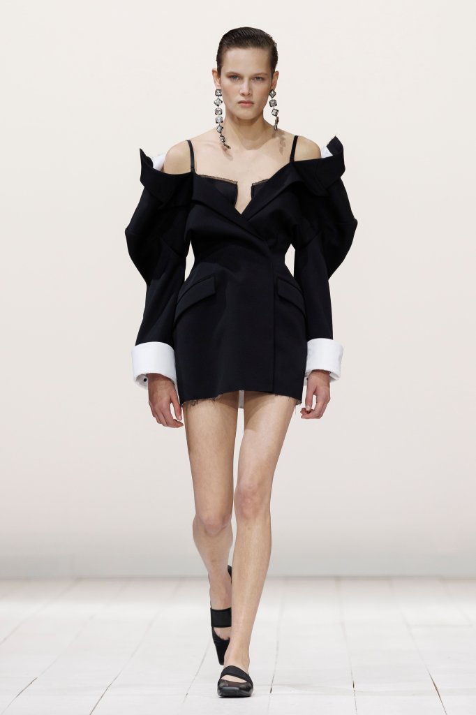 纪梵希 Givenchy 2026春夏高级成衣秀 - Paris Spring 2026