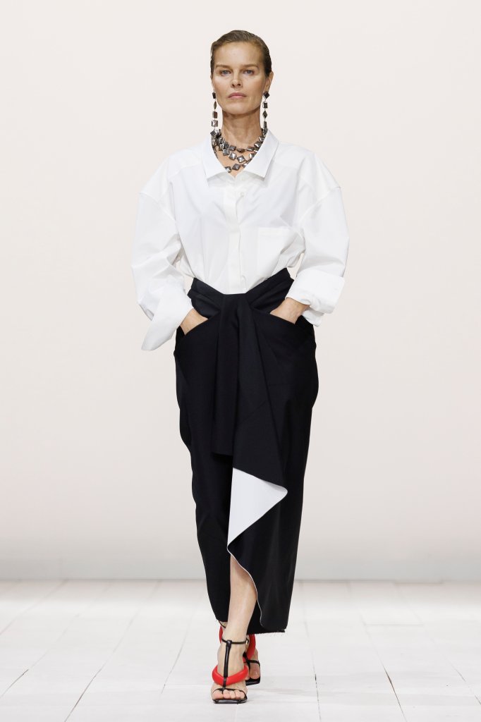 纪梵希 Givenchy 2026春夏高级成衣秀 - Paris Spring 2026
