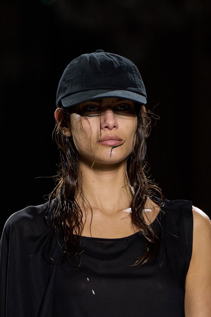 山本耀司 Yohji Yamamoto 2026春夏高级成衣秀(细节) - Paris Spring 2026