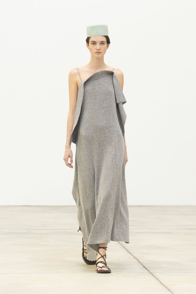 克里斯汀·万诺斯 Christian Wijnants 2026春夏高级成衣秀 - Paris Spring 2026