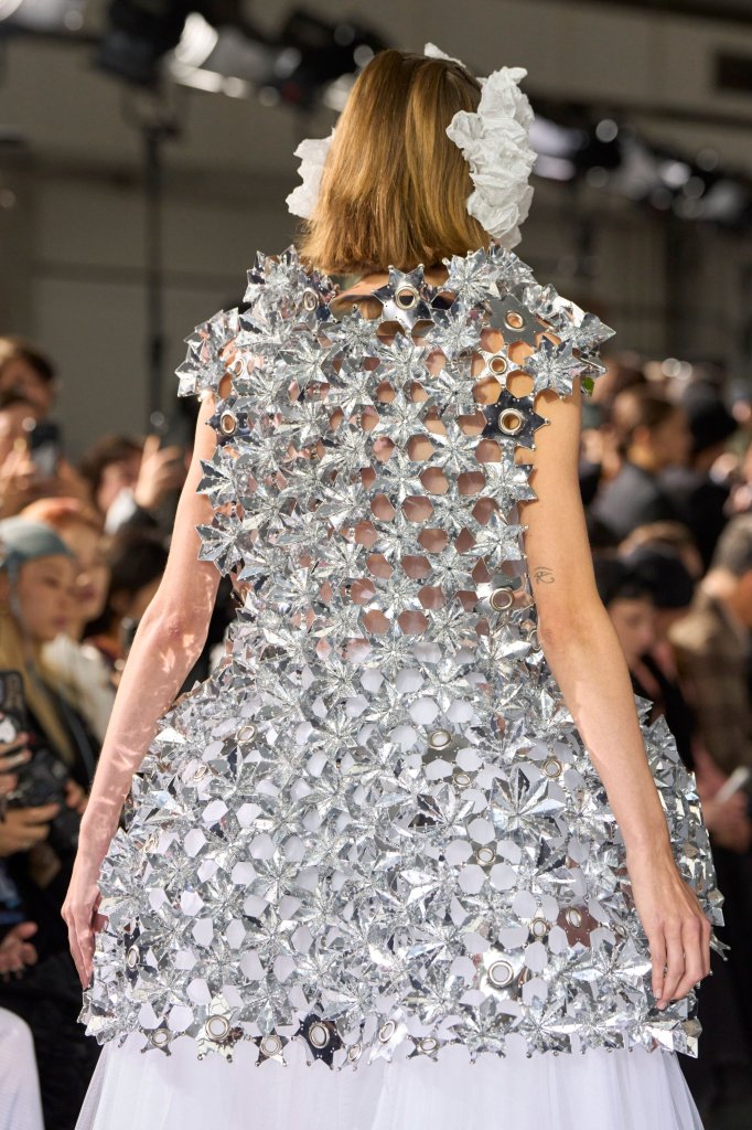 Noir Kei Ninomiya 2026春夏高级成衣秀(细节) - Paris Spring 2026
