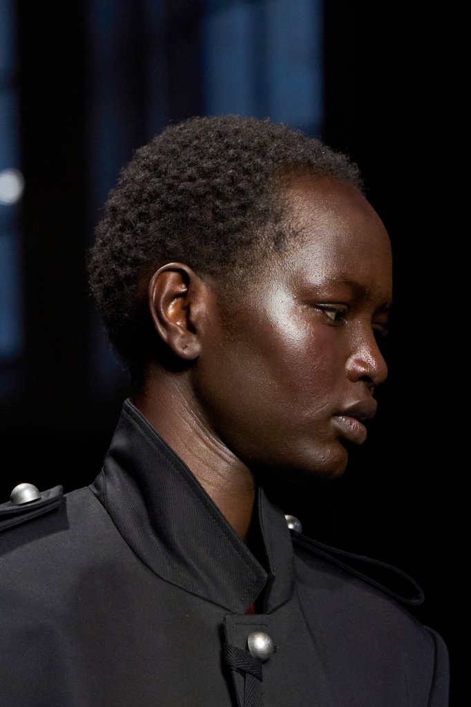 安·迪穆拉米斯特 Ann Demeulemeester 2026春夏高级成衣秀(细节) - Paris Spring 2026