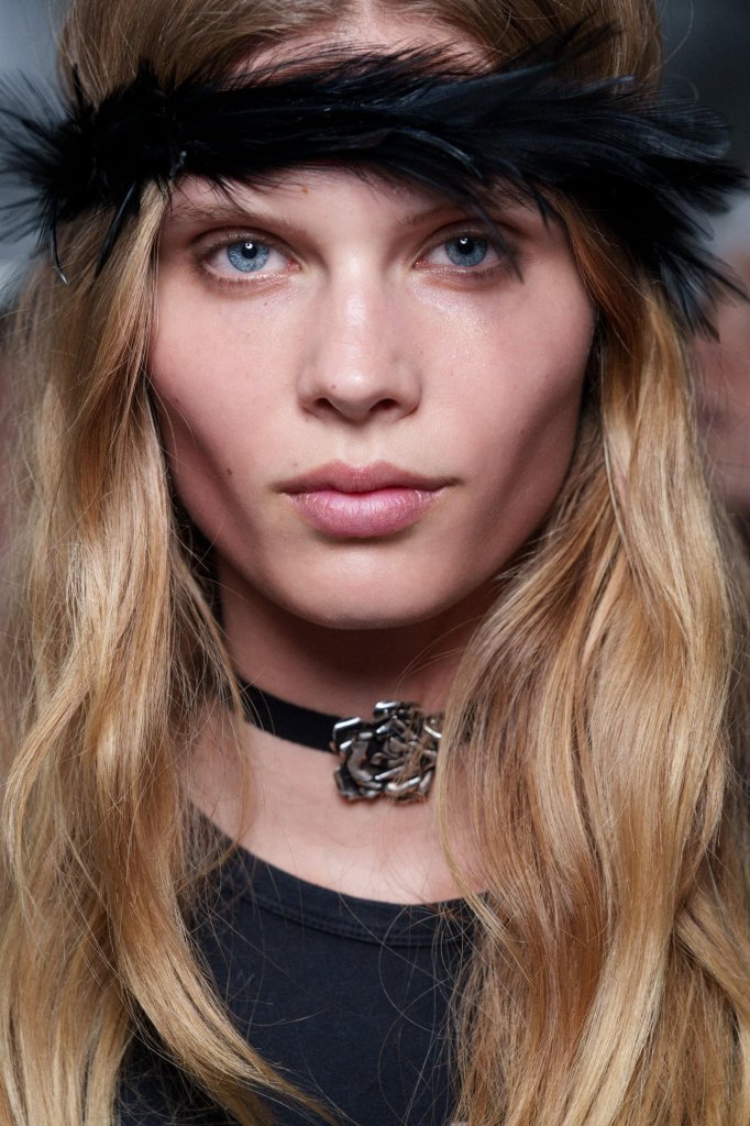 安·迪穆拉米斯特 Ann Demeulemeester 2026春夏高级成衣秀(后台妆容) - Paris Spring 2026