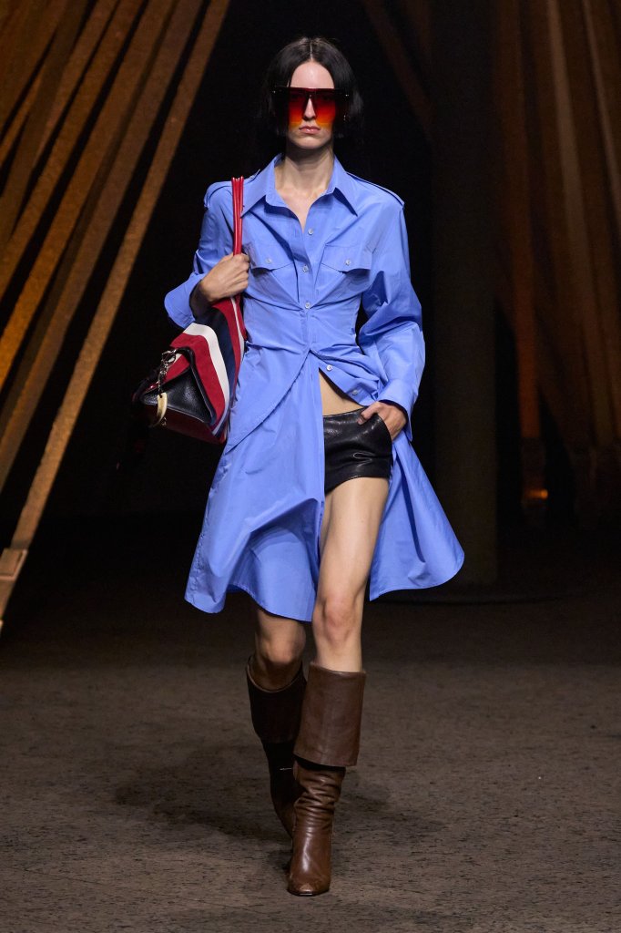 亚历山大·麦昆 Alexander McQueen 2026春夏高级成衣秀 - Paris Spring 2026