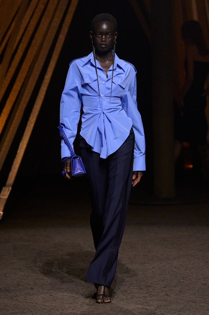 亚历山大·麦昆 Alexander McQueen 2026春夏高级成衣秀 - Paris Spring 2026