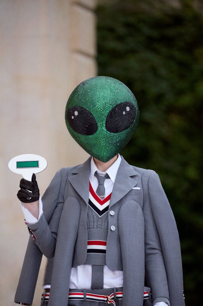 桑姆·布郎尼 Thom Browne 2026春夏高级成衣秀(细节) - Paris Spring 2026