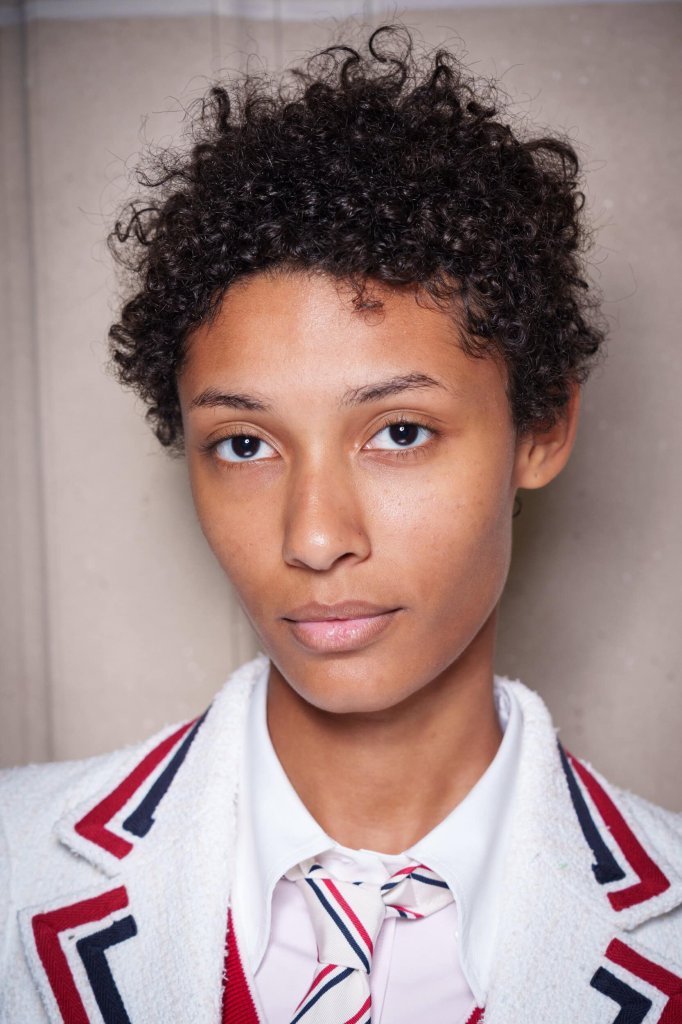 桑姆·布郎尼 Thom Browne 2026春夏高级成衣秀(后台妆容) - Paris Spring 2026