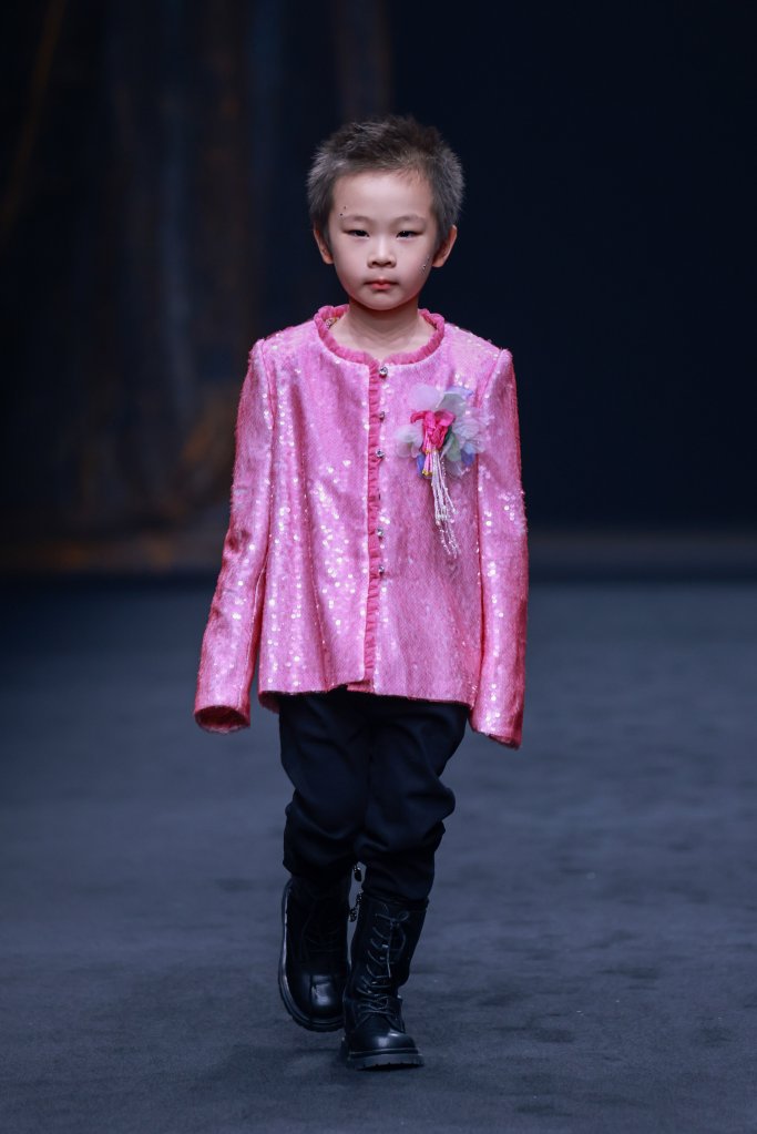 芝瑜&芝安 Joy&Joa · 马星丨童话小镇 2025/26秋冬童装秀 - Beijing Fall 2025