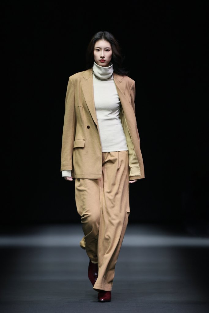 三德中国毛针织静奢流行趋势发布 - Beijing Fall 2025